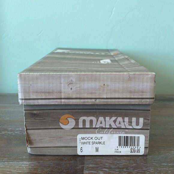 New in Box- Makula California Mock Out Moccasins Women's Size 6 in White Sparkle - Picture 11 of 11